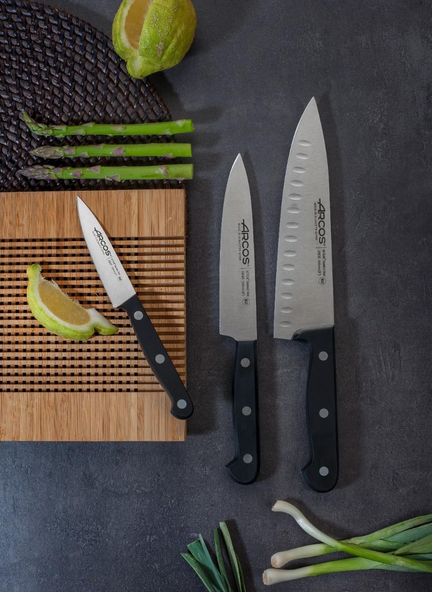 ARCOS 3-Piece Knife Set in Stainless Steel. 2 Chef Knives and 1 Paring Knife. Professional Kitchen Knives with Ergonomic Black POM Handles. Universal Series - Image 5
