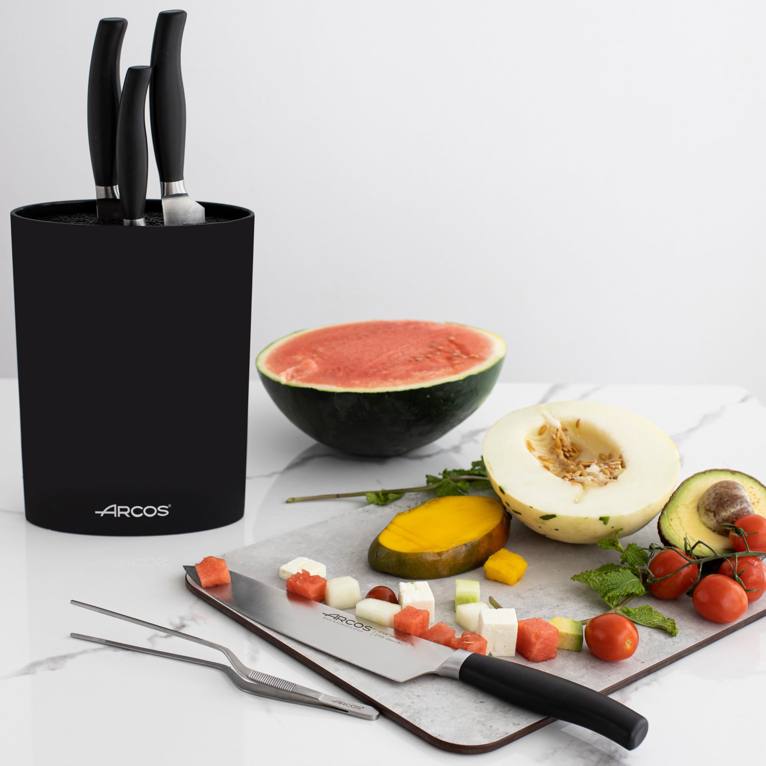 Arcos Blocks - Universal Block to knives until 20 cm (8") - Made of Thermoplastic Elastomer 220 x 160 x 65 mm (9x6x2.5 inches) - Black Color - Image 6