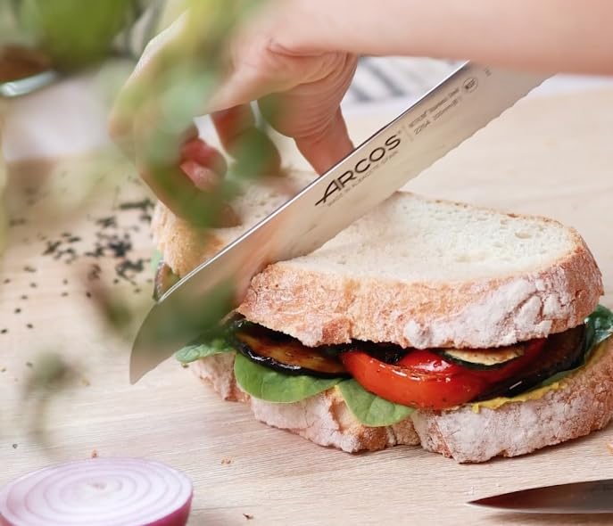 Arcos Bread Knife 7 Inch Nitrum Stainless Steel and 180 mm blade. The desgin is perfect for cutting pieces of cake or bread. Ideal knife for daily domestic use. Series Opera. Color Black - Image 9