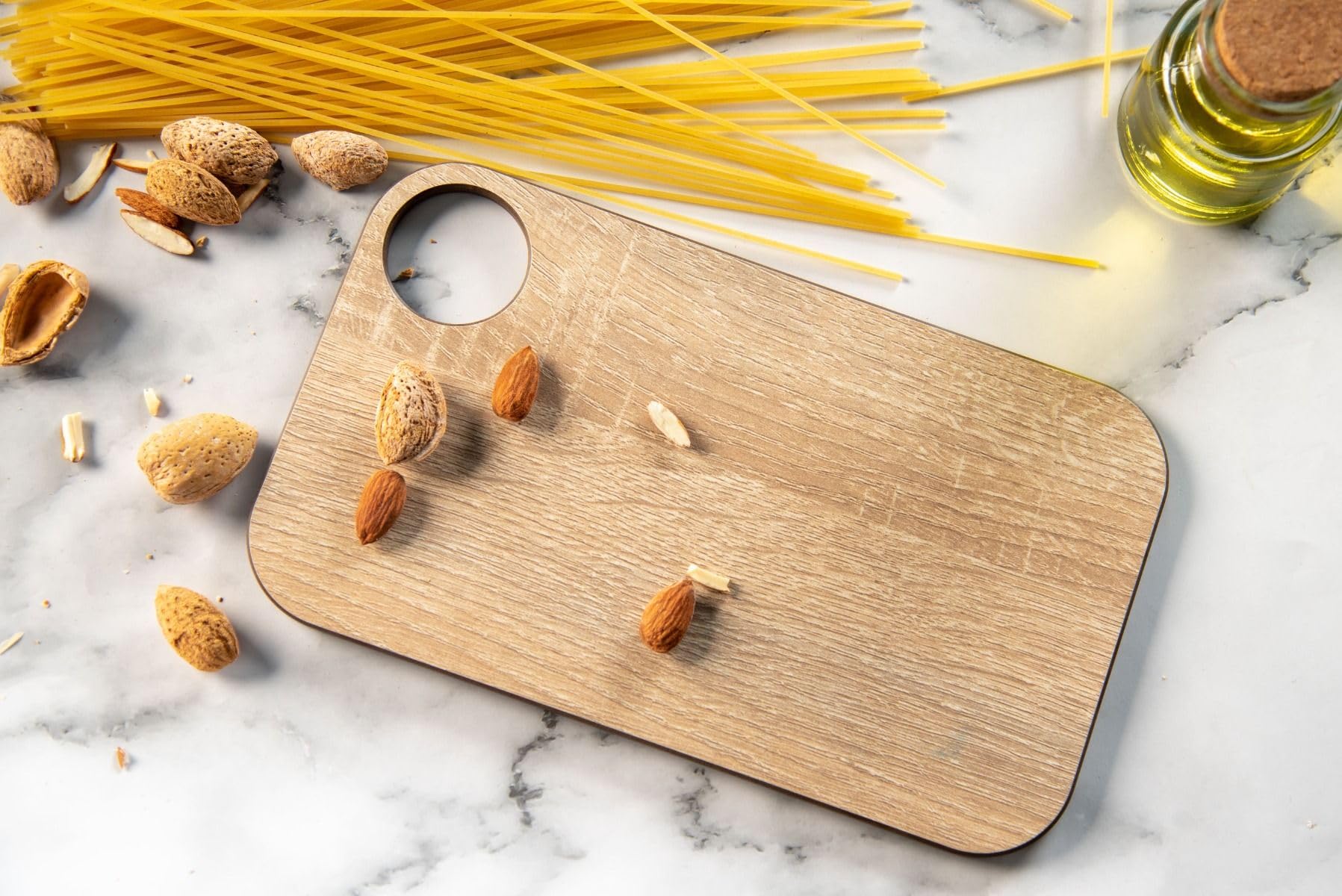 Arcos Cutting Board Cellulose Fiber and Resin Cutting Board, Brown, 24 x 14 cm (5.51") x 6.5 mm thick, 18/8 stainless steel. Designed for functional everyday use - Image 3