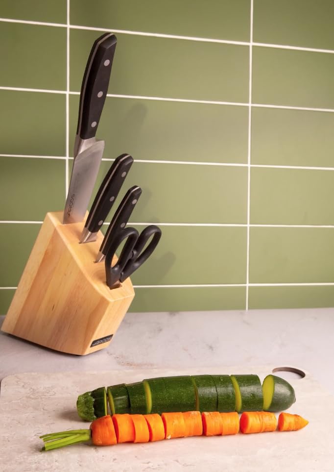 Arcos Knife Set 4 pieces Nitrum Stainless Steel and mm blade. Professional Kitchen Knife for Cooking to Slice Bones from Meat. Ergonomic Polyoxymethylene POM Handle. Series Manhattan. Color Black. - Image 4