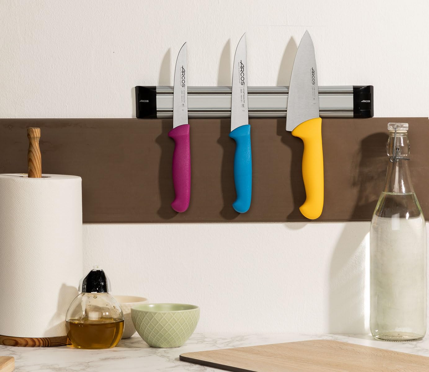 Arcos Magnetic Rack Made of PVC, Steel and ABS 300 x 45 mm (12x2 inches) Grey and Black Color - Image 3