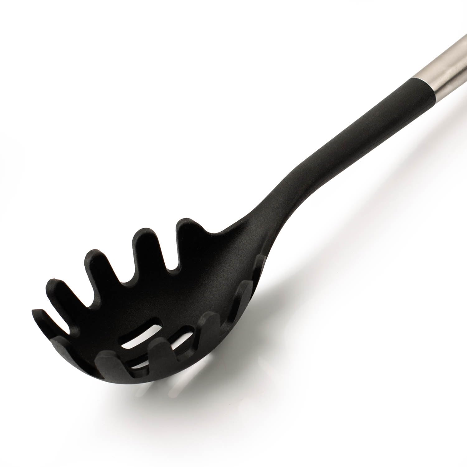 ARCOS Professional Pasta Spoon. Stainless Steel Handle and Body. Heat Resistant up to 240°C. Dishwasher Safe. Black Color. Kitchen Accessories - Image 3