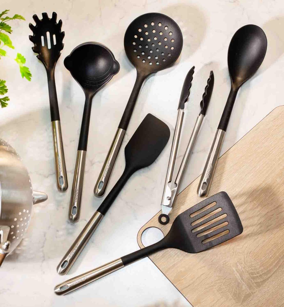 ARCOS Professional Pasta Spoon. Stainless Steel Handle and Body. Heat Resistant up to 240°C. Dishwasher Safe. Black Color. Kitchen Accessories - Image 7