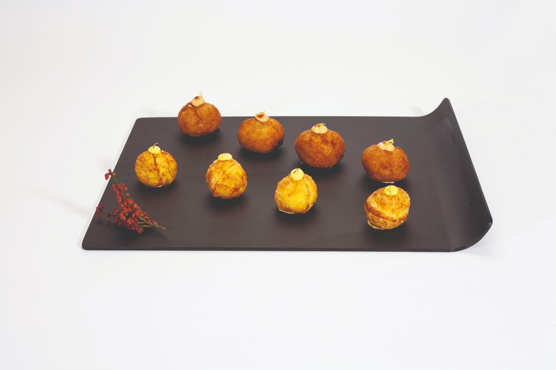 Arcos Serving Tapas Board-Resin and Cellulose Fibre 32 x 25 cm (12.60 x 9.84 inches) and 3 mm (0.12 inches) Thickness-Black Color - Image 4
